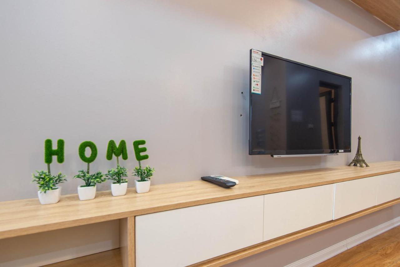 22Housing Hotel & Residence 81 Linh Lang ฮานอย ภายนอก รูปภาพ