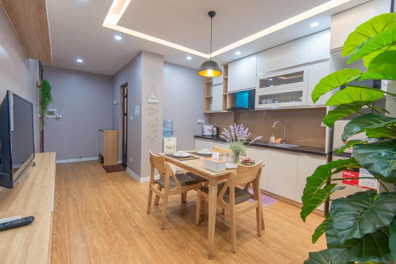 22Housing Hotel & Residence 81 Linh Lang ฮานอย ภายนอก รูปภาพ