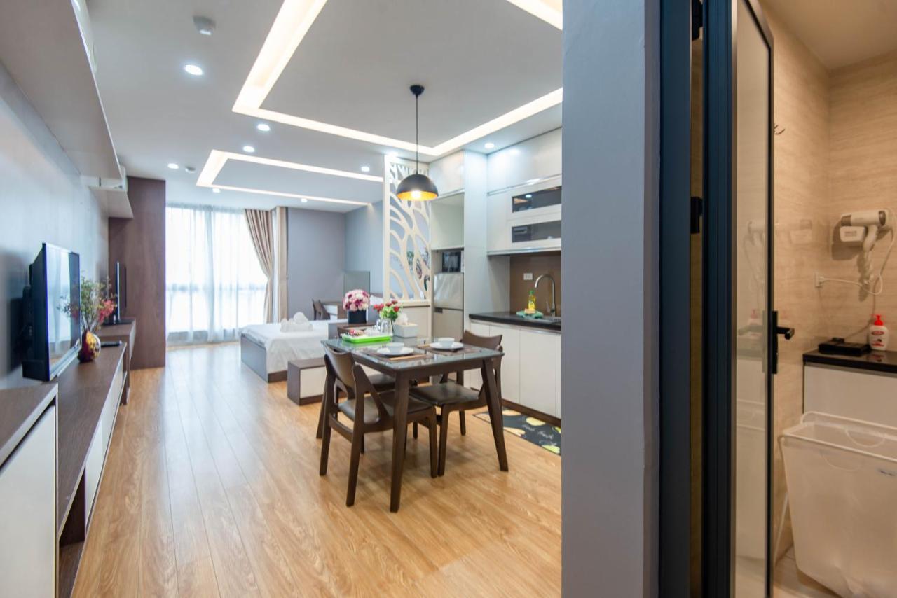 22Housing Hotel & Residence 81 Linh Lang ฮานอย ภายนอก รูปภาพ